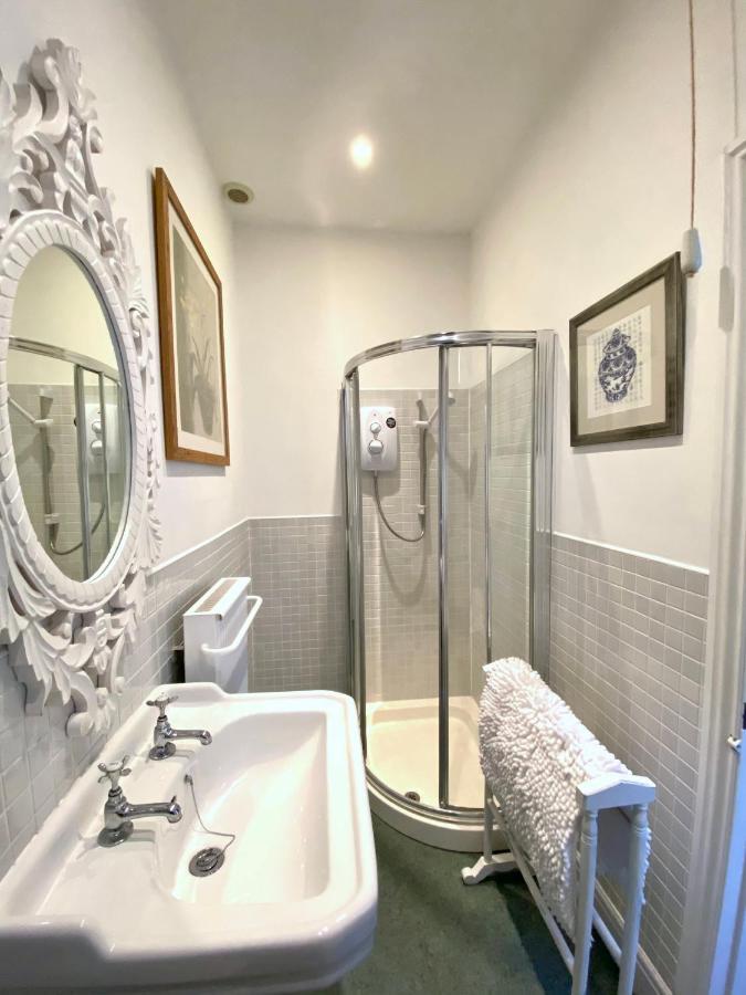 Elegant Georgian Apartment In Bath'S Iconic Centre Exterior photo
